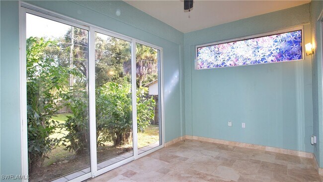 Building Photo - 3555 Poinsettia Ave