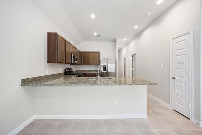 Building Photo - 11824 E Gate Dr