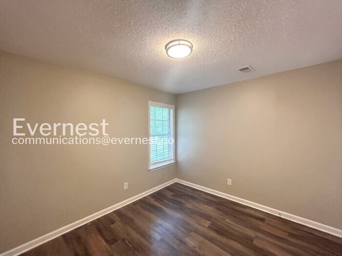 Building Photo - 5780 Saranac Ave