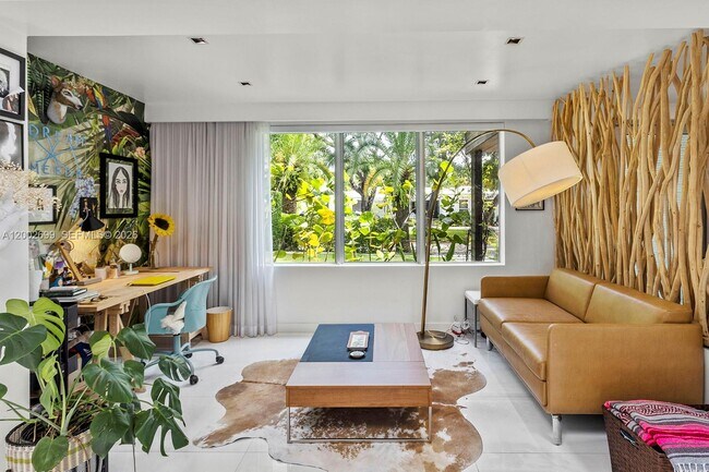 Building Photo - 570 NE 52nd Terrace