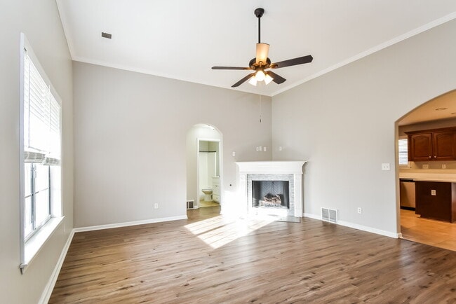 Building Photo - 184 Pebble Creek Cove E