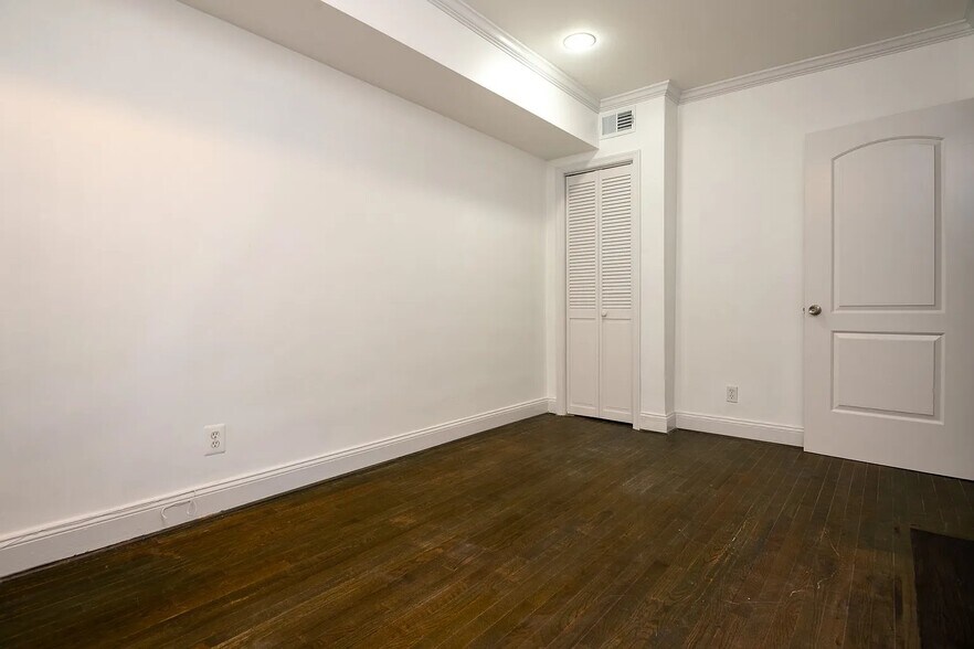 Building Photo - 1821 Providence St NE