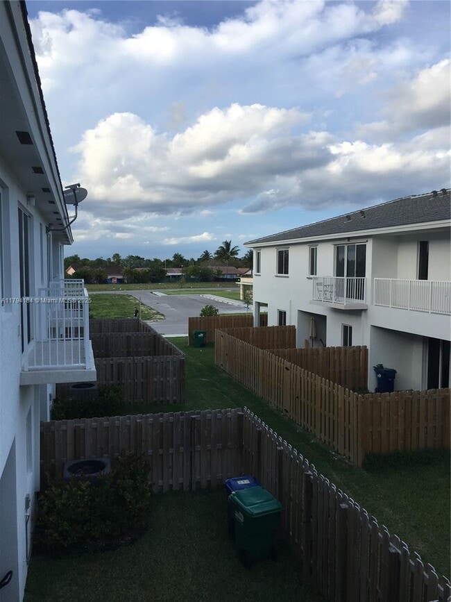 Building Photo - 17545 SW 150th Ct