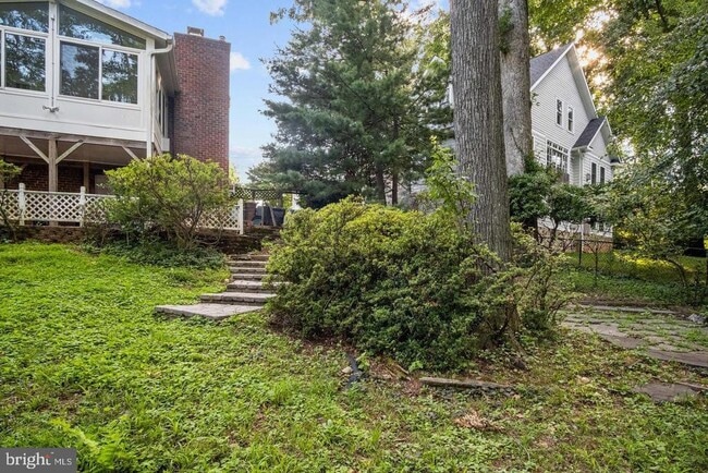 Building Photo - 2608 Sigmona St