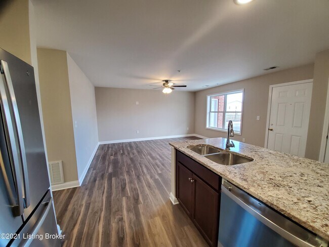 Building Photo - 3500 College Dr