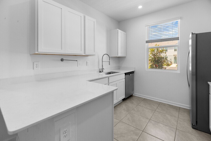 Building Photo - 46 Wading Ibis Rd