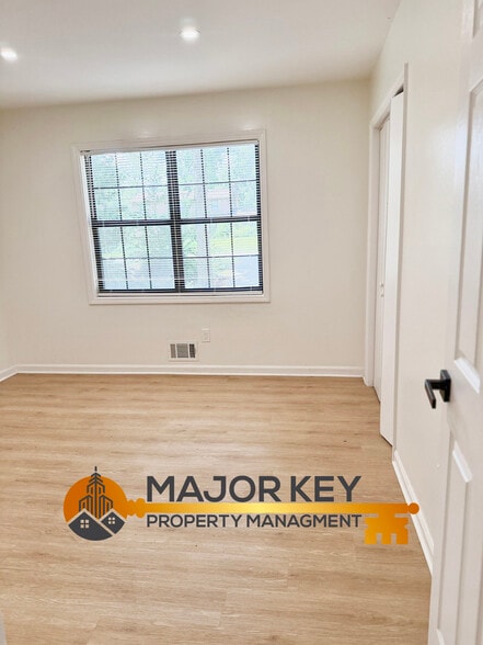 Building Photo - 4555 Sugarloaf Pky