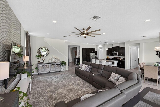 Building Photo - 15953 Whippoorwill Cir