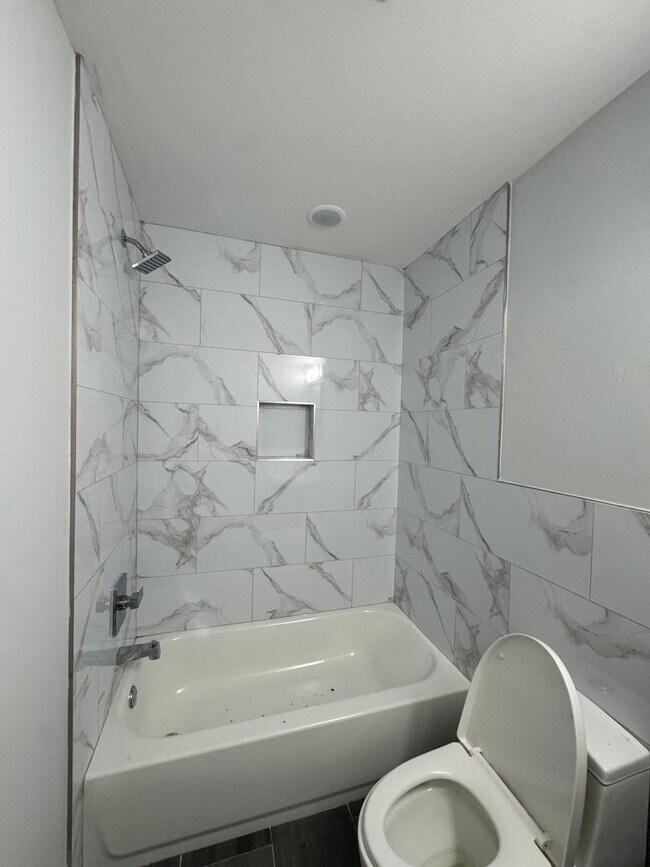 Building Photo - 3259 N 13th St