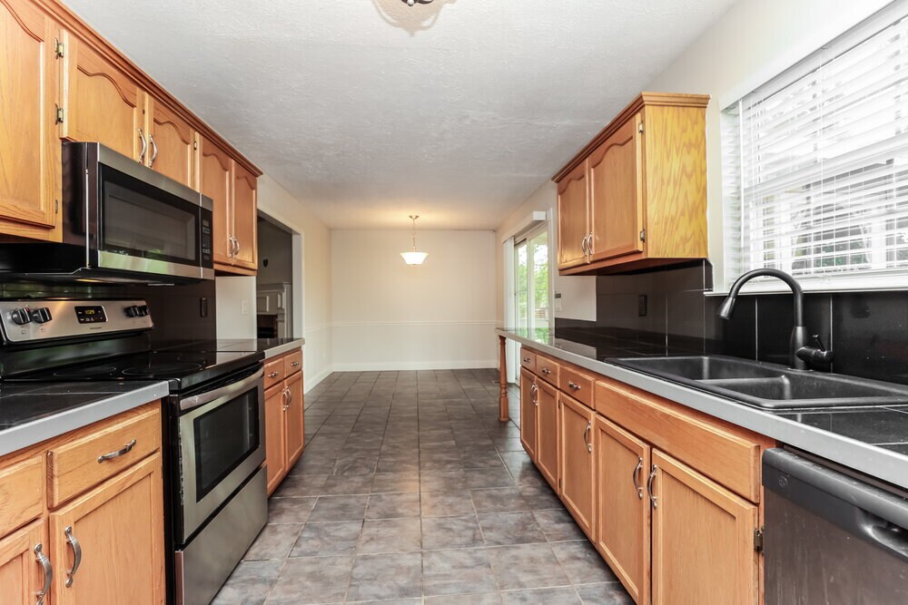 Building Photo - 241 Faldo Dr
