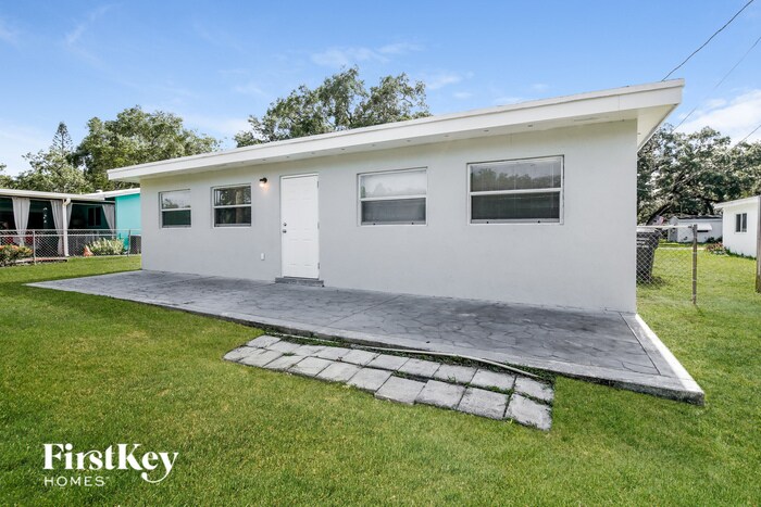 Building Photo - 2931 N 66th Ave
