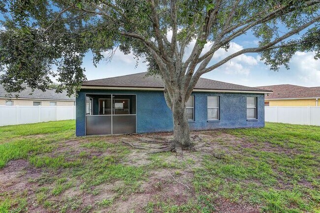 Building Photo - Spacious 4-Bedroom Home in Rivercrest, Riv...