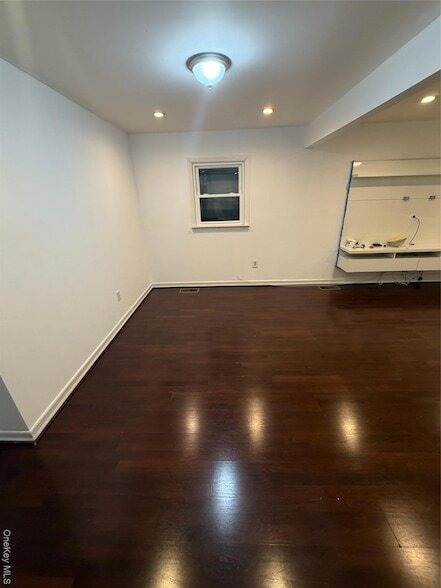 Building Photo - 28-88 Faber Terrace