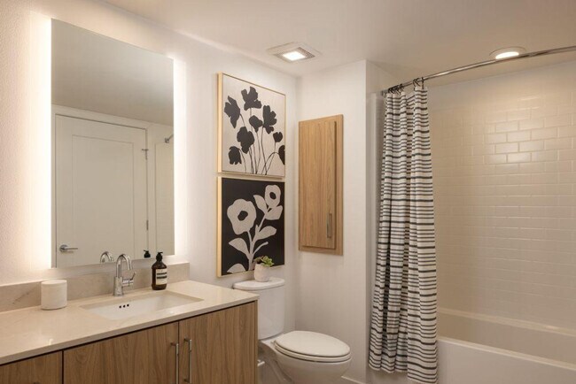 Building Photo - 1001 N Shoreline Blvd