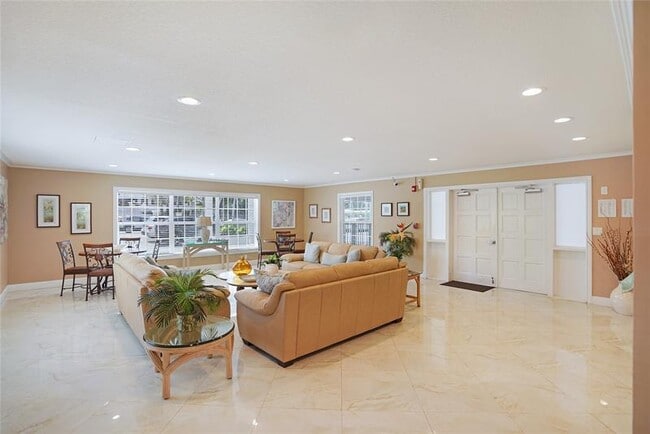 Building Photo - 1461 S Ocean Blvd