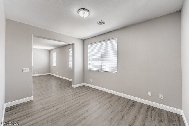 Building Photo - 146 Augusta Course Ave