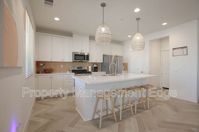 Building Photo - 30463 Ridgely Way