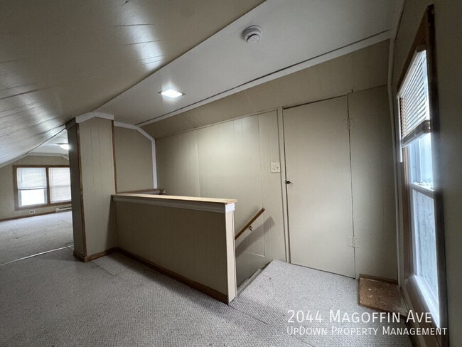 Building Photo - 2044 Magoffin Ave