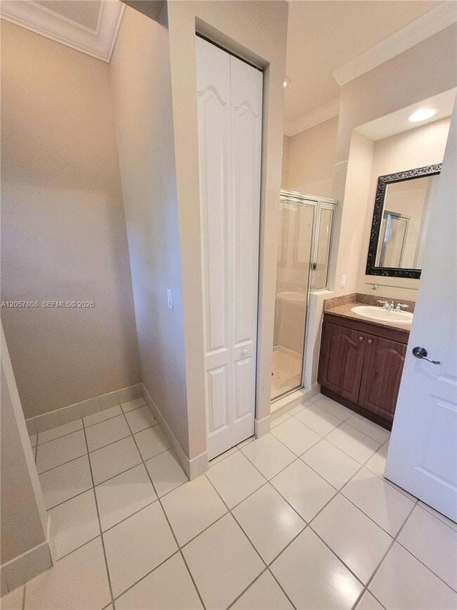 Building Photo - 8707 Buckskin Manor