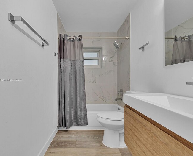 Building Photo - 204 Cameron Dr