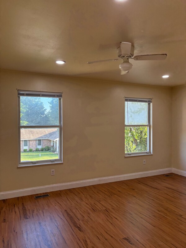 Building Photo - 413 Talbert Ct