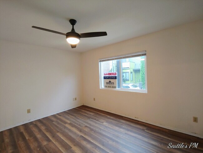 Building Photo - **FREE JUNE RENT**"Spacious 3-Bed Oasis with 2 Full Baths in Prime Seattle Location – 1800 Sq Ft ...