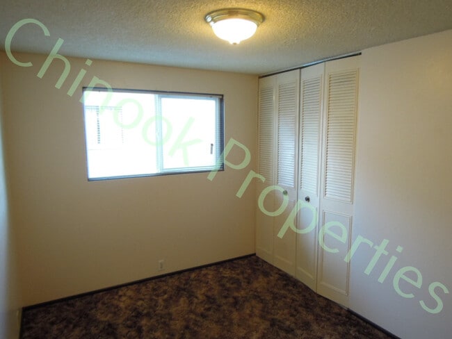 Building Photo - Charming 4 Bedroom Home in Cal Young Neighborhood