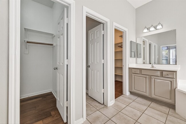 Building Photo - 15318 Bent Twig Way