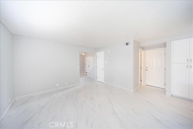 Building Photo - 24687 New Haven Dr