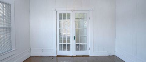 Building Photo - 639 Canton-