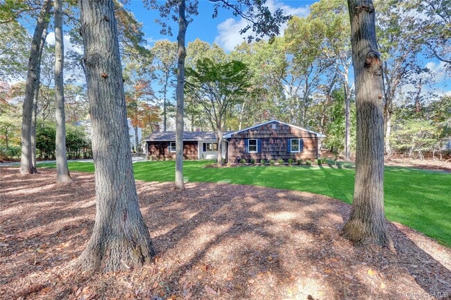 Building Photo - 7 Canterbury Ct