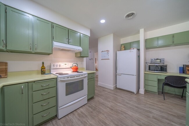 Building Photo - Central location in country setting! In law unit attached to house! MUST SEE!