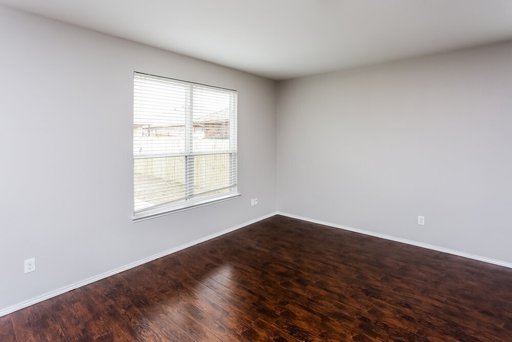 Building Photo - 5000 Caraway Dr