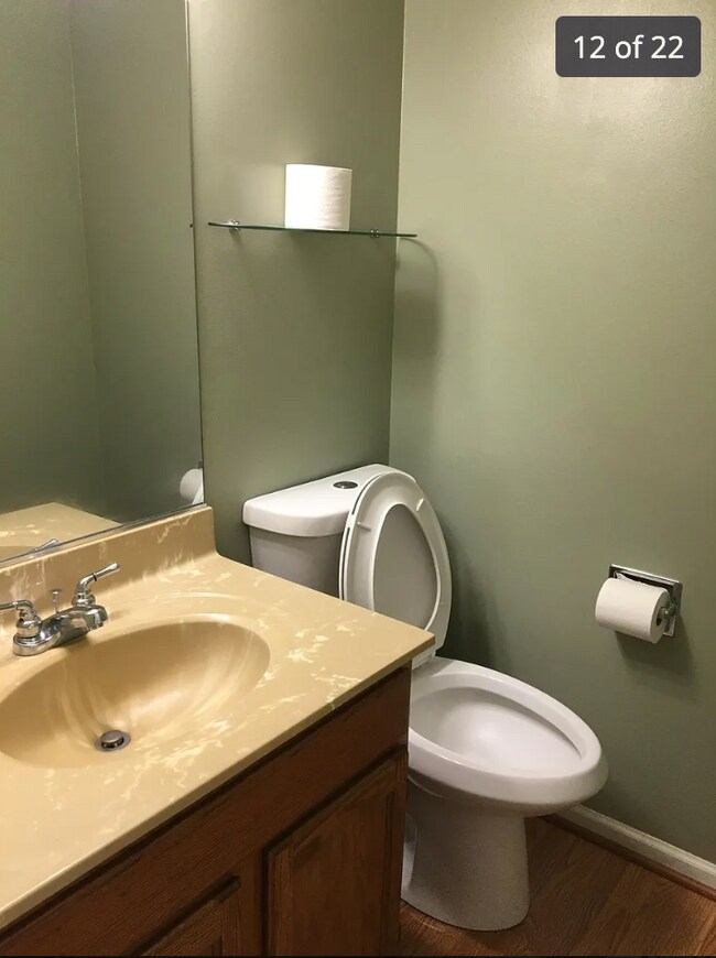 Building Photo - 353 Ashwood Ct