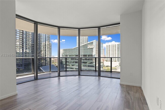 Building Photo - 801 S Miami Ave