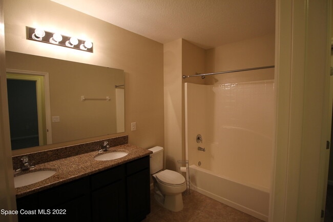 Building Photo - 2448 Snapdragon Dr NW