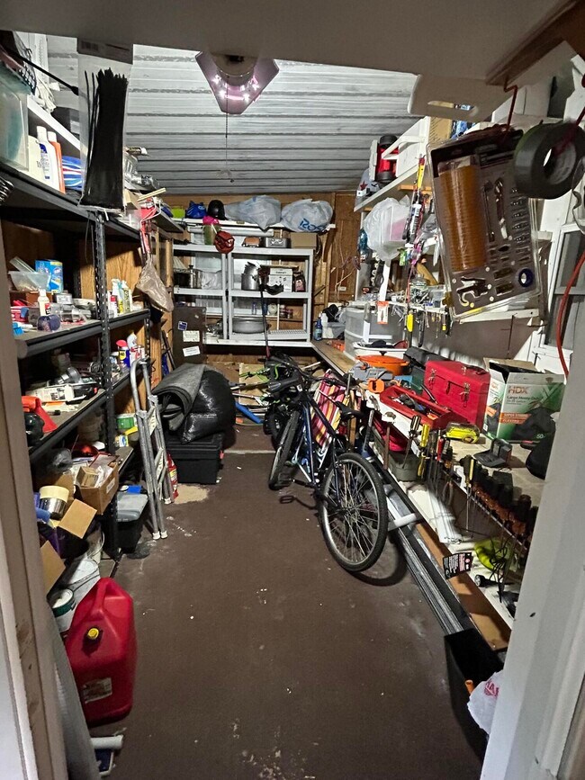 Building Photo - 12375 S Military Trl