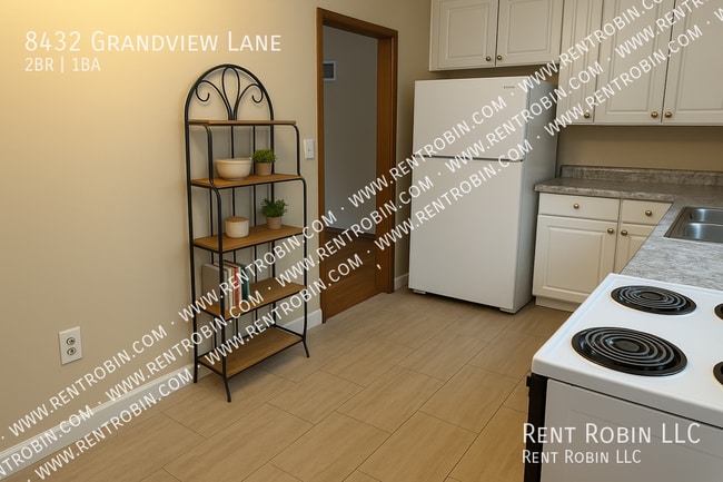 Building Photo - 8432 Grandview Ln
