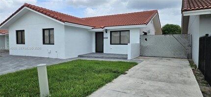 Building Photo - 14765 Kendale Lakes Blvd