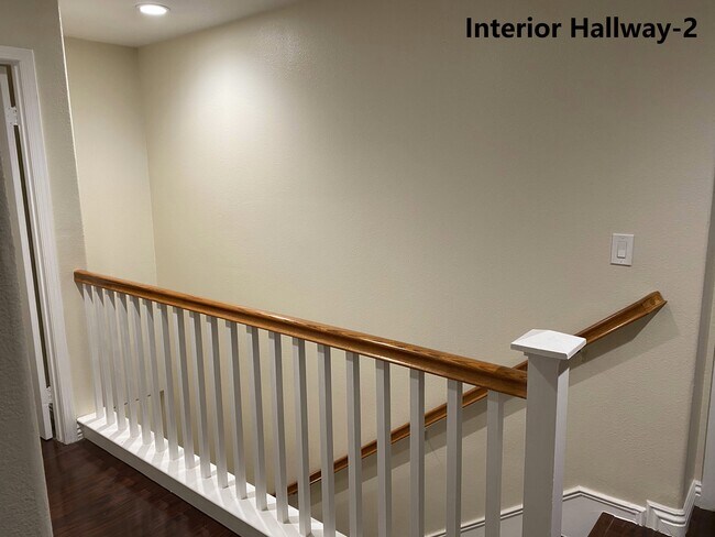 Building Photo - 31750 Paseo de Castaic