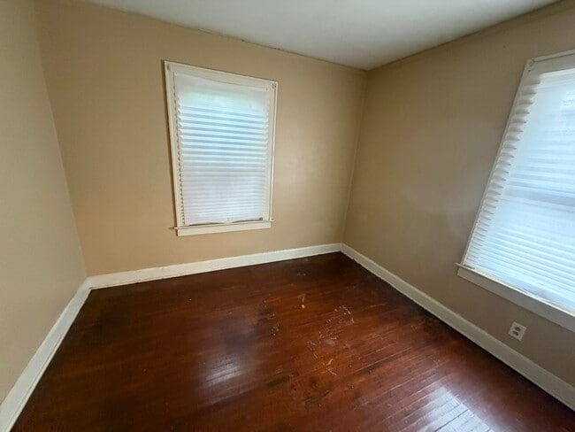 Building Photo - 225 Delaware-