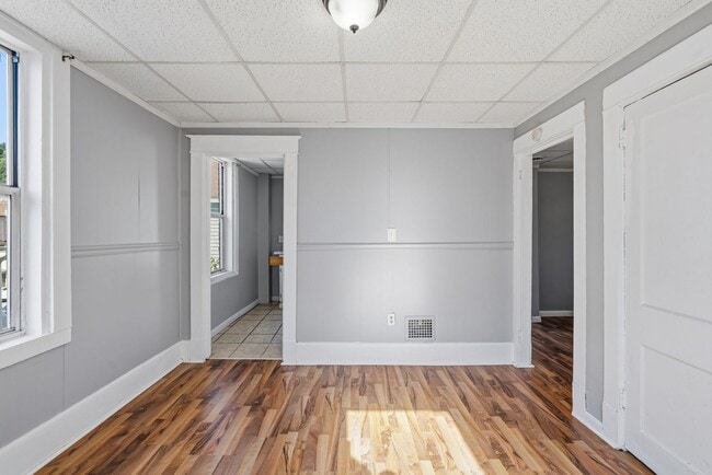 Building Photo - 921 15th St