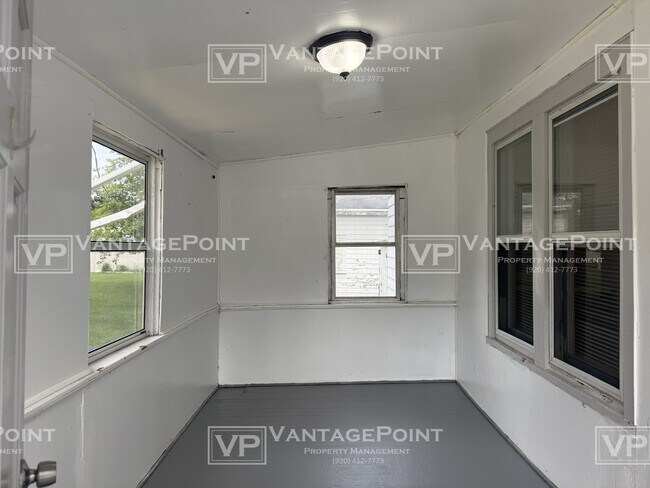 Building Photo - 1183 Harvey St