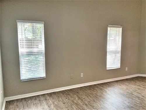 Building Photo - 3148 Seminole Dr