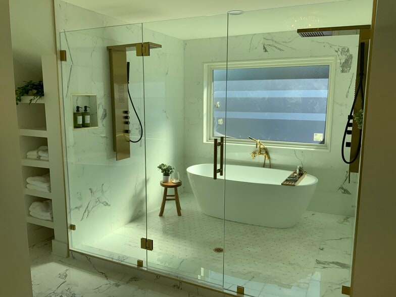 Primary bath - 116 3rd Ave