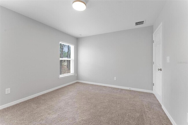 Building Photo - 9461 N Sandree Dr