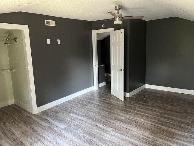 Building Photo - 807 Clinkscales Rd