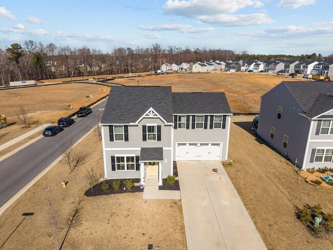 Building Photo - 160 Day Song Ct