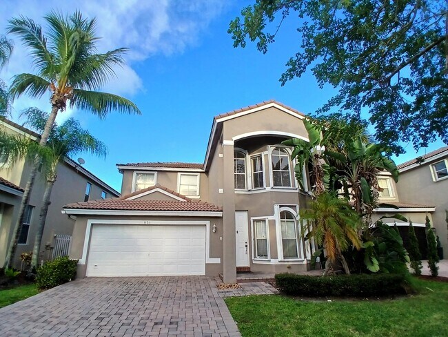Building Photo - 1171 W Magnolia Cir