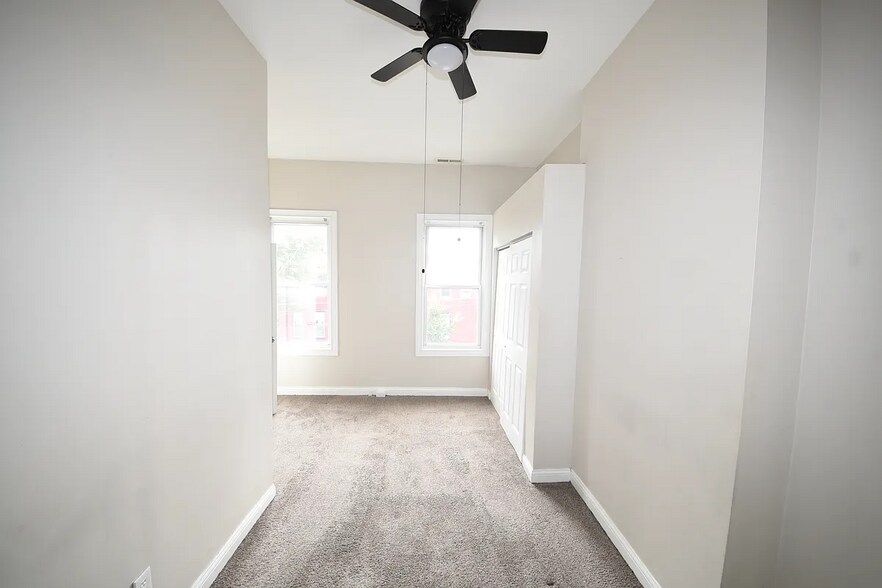 Building Photo - 746 Columbia St